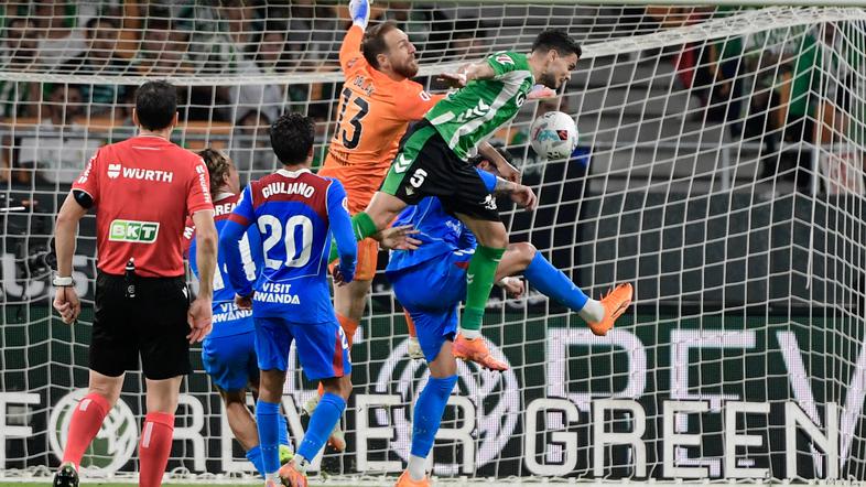 O Real Betis não conseguiu penetrar a defesa em camadas do Atlético de Madrid